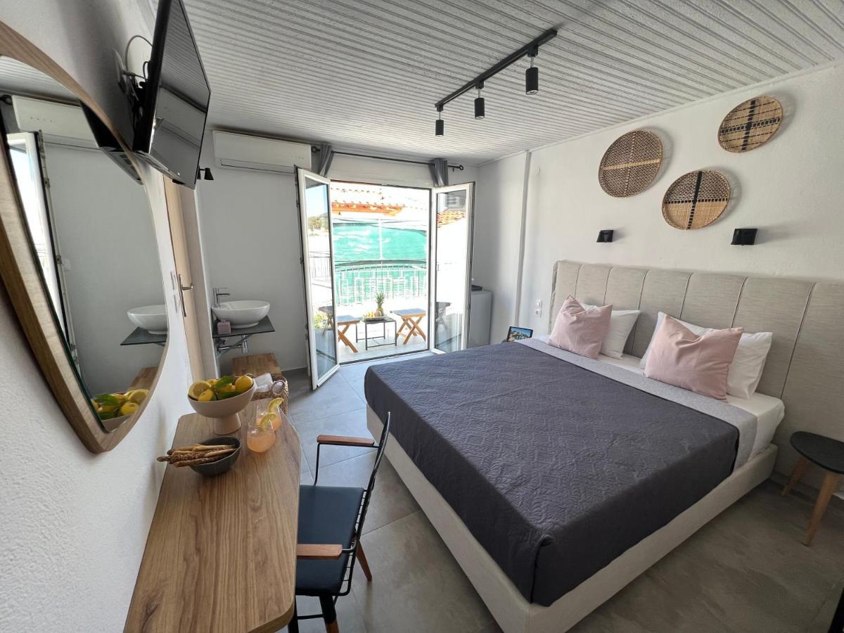 Australia Hotel Skiathos Town Ngoại thất bức ảnh