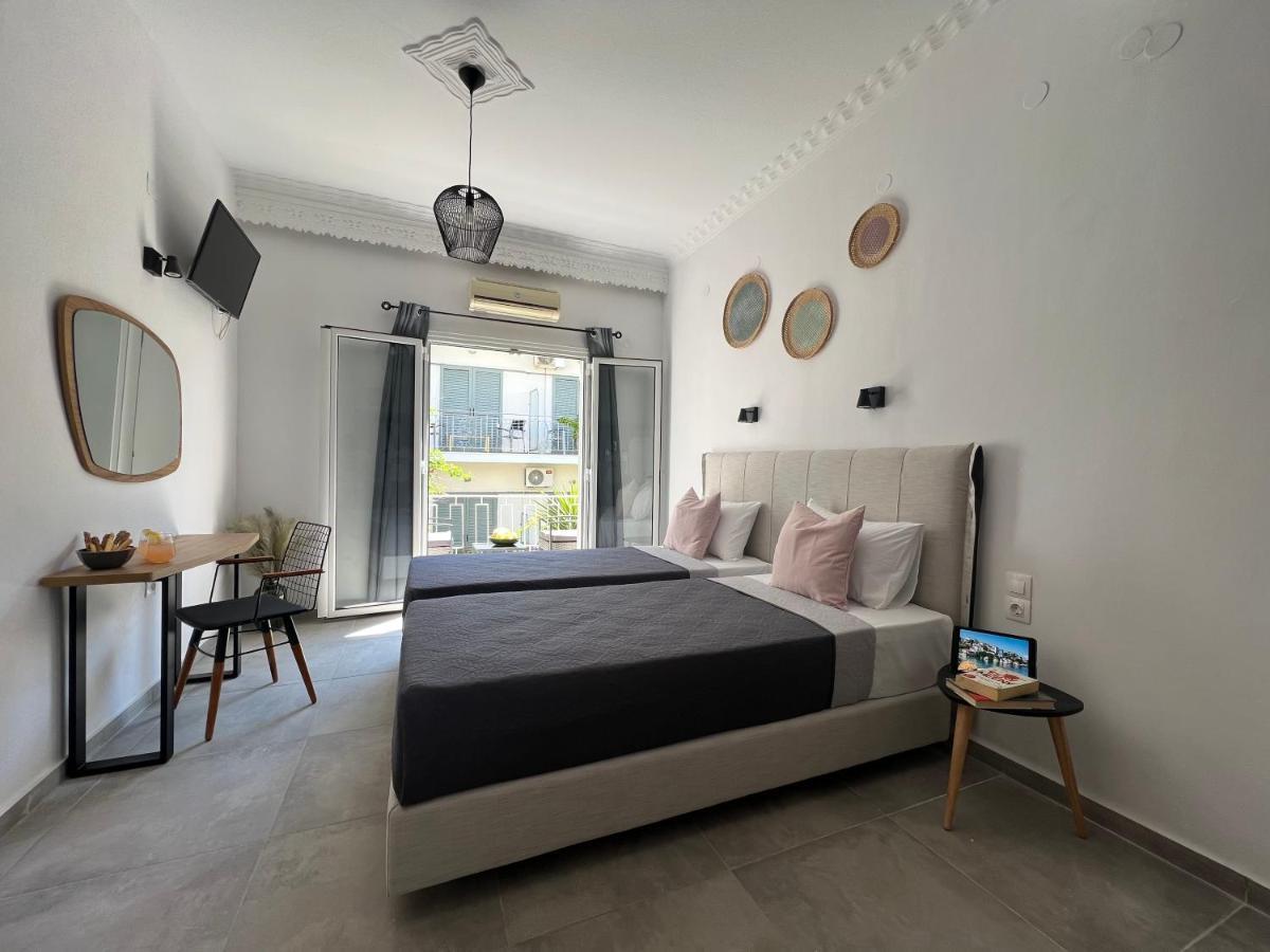 Australia Hotel Skiathos Town Ngoại thất bức ảnh