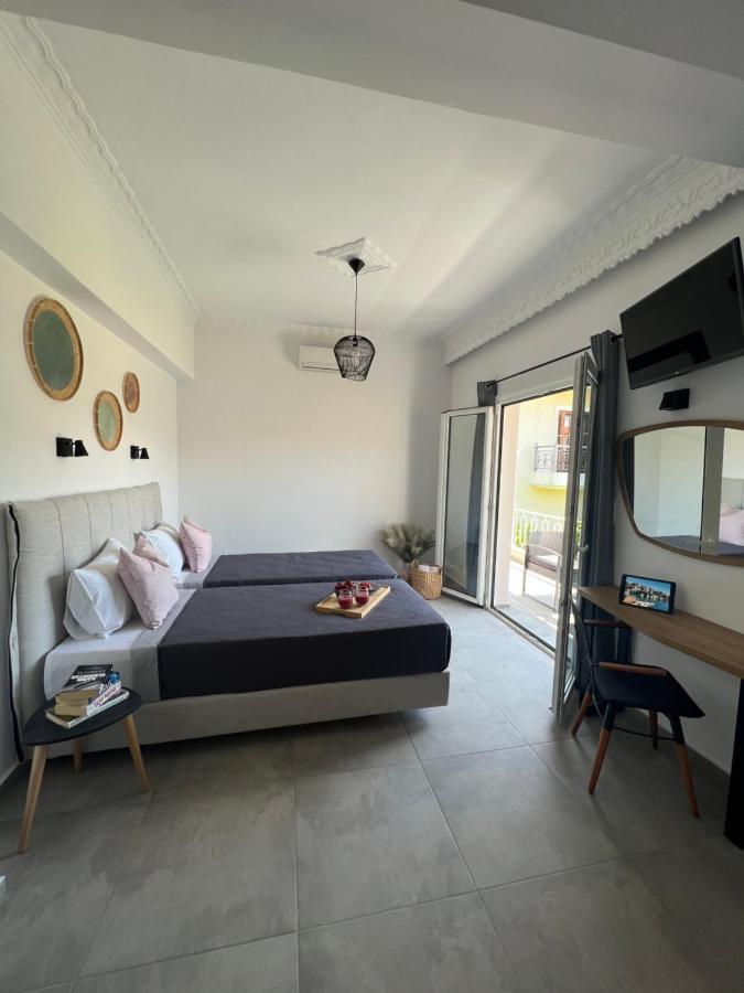 Australia Hotel Skiathos Town Ngoại thất bức ảnh